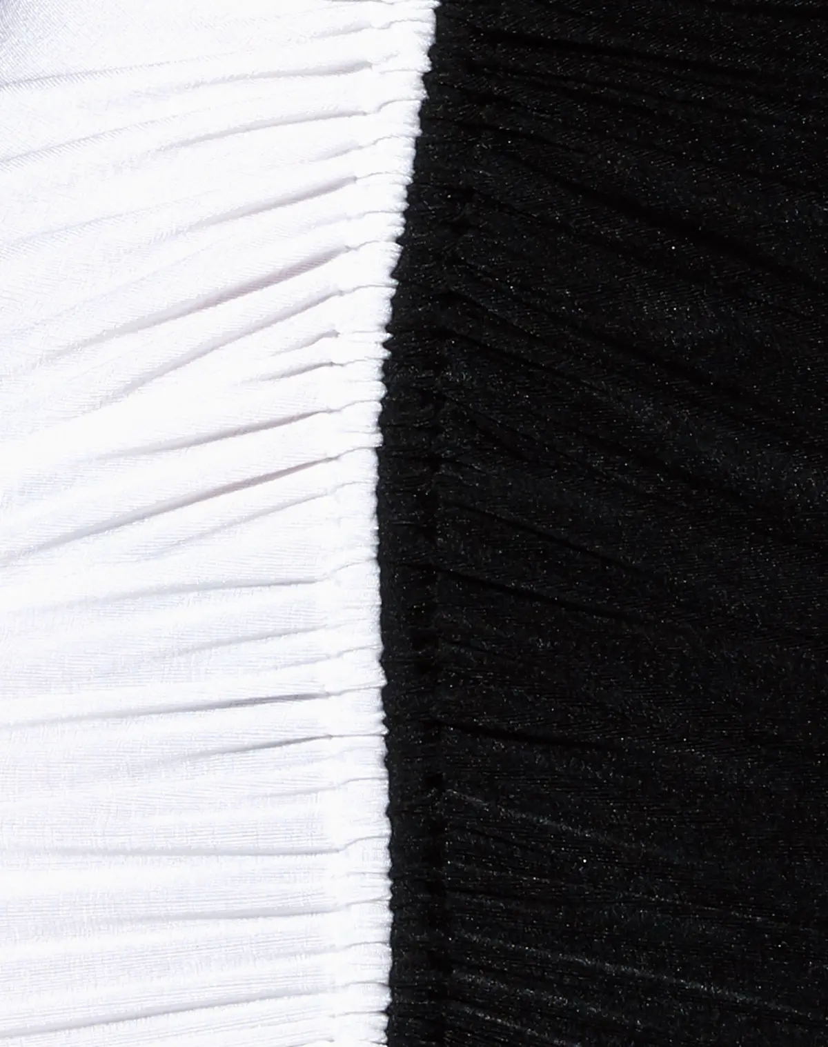 Jusely Mini Dress In Crepe Black And White 6