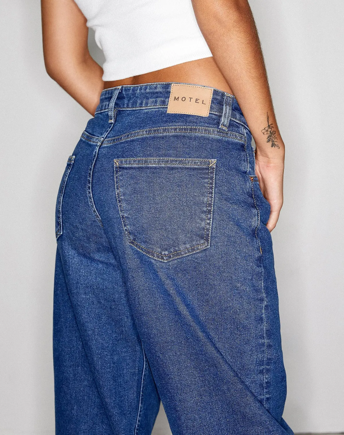 Low Rise Parallel Jeans In 90'S Blue 6