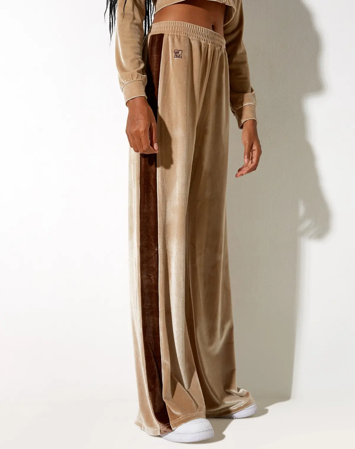 Bintan Wide Leg Trouser In Velour Champagne 1