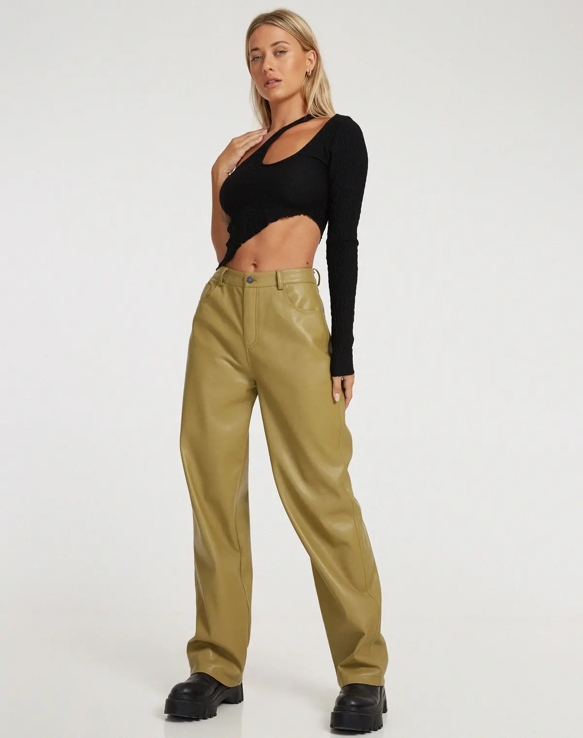 Parallel Trouser In Pu Leaf Green 4
