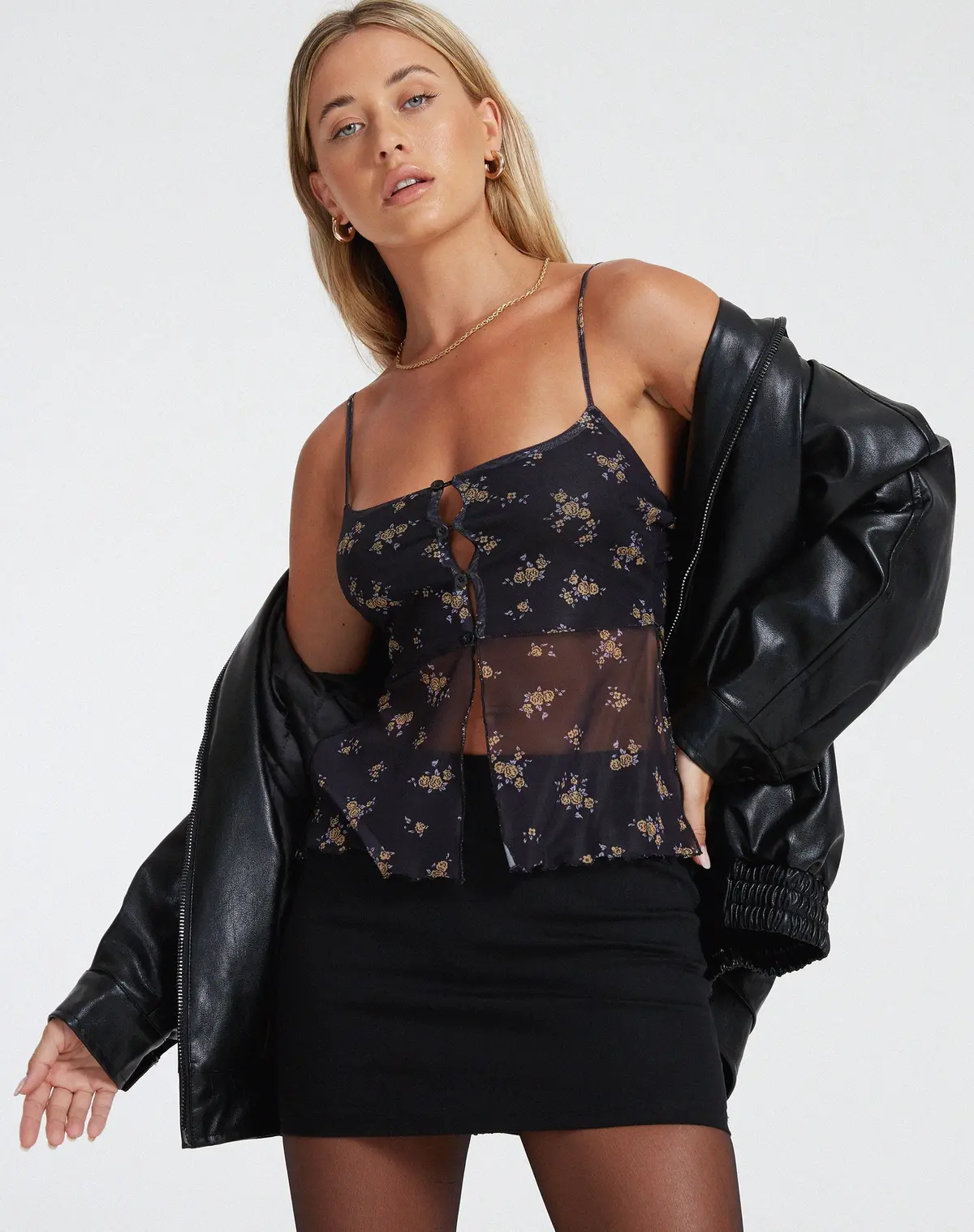 Ruya Top In Femme Floral Black And Gold 1