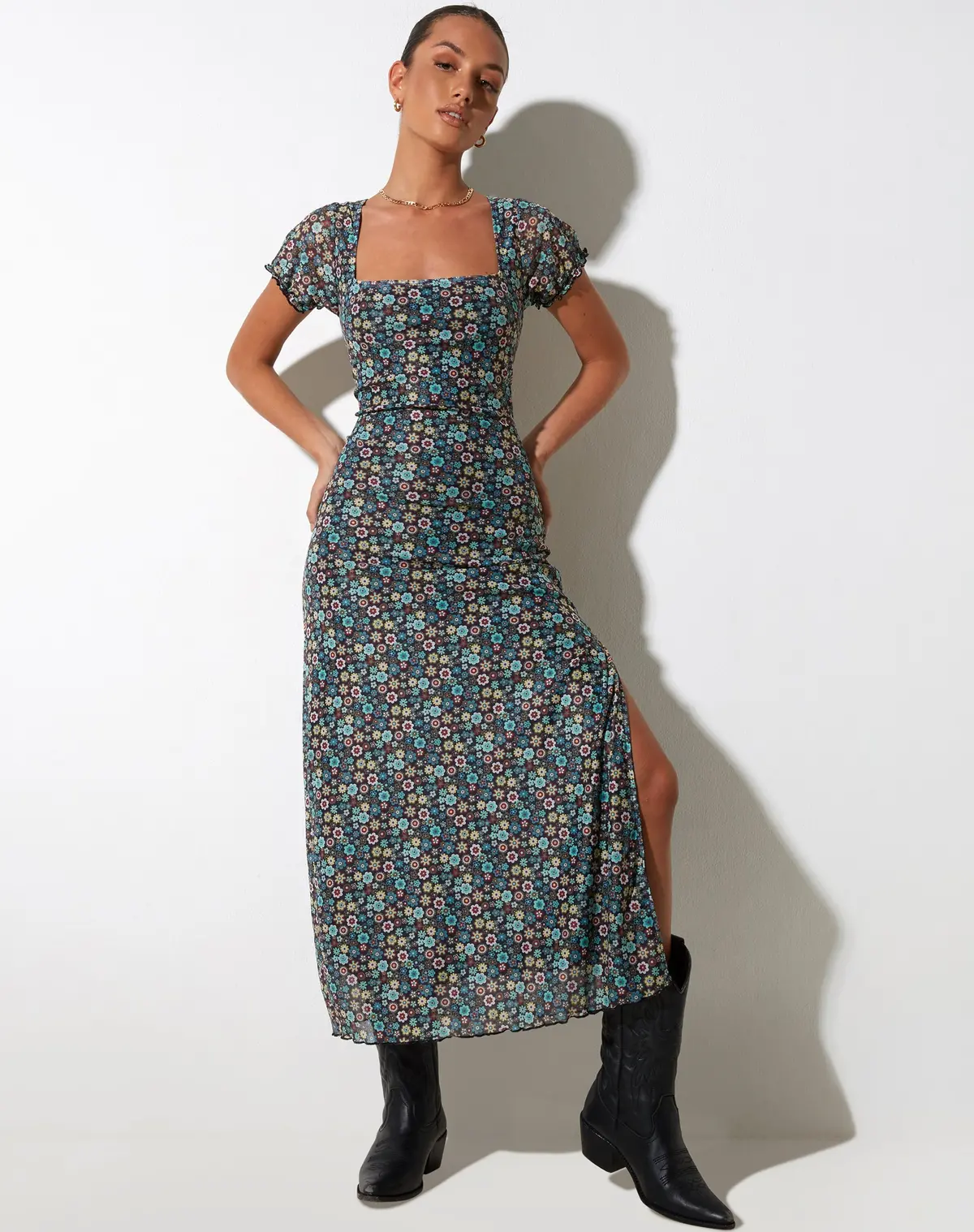 Taliah Maxi Dress In Folk Floral 1